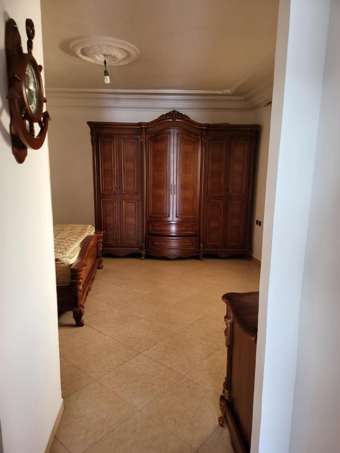 Vaste Appartement Au Centre De Tétouan エクステリア 写真