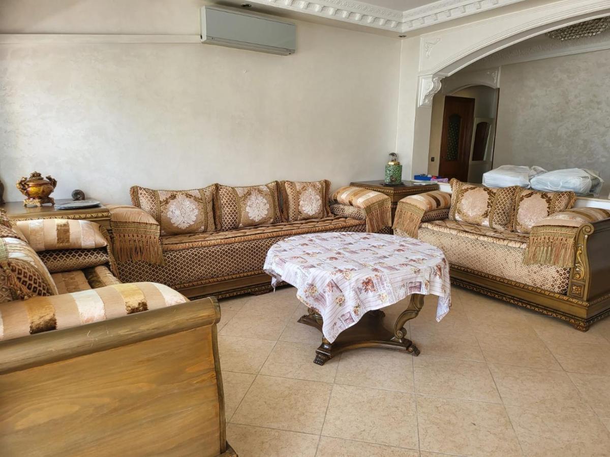 Vaste Appartement Au Centre De Tétouan エクステリア 写真