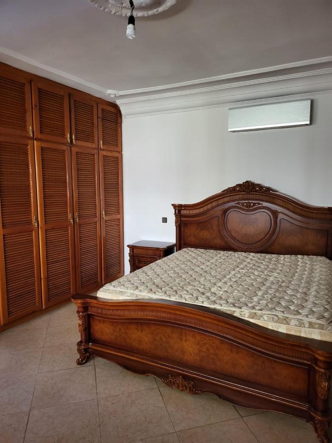 Vaste Appartement Au Centre De Tétouan エクステリア 写真