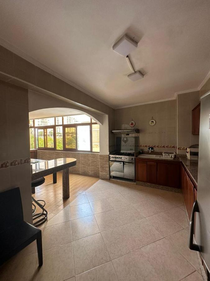 Vaste Appartement Au Centre De Tétouan エクステリア 写真